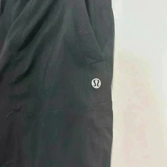 Lululemon Women's Size 4 Dance Studio Crop Pants Unlined Black Drawstring - Picture 4 of 5